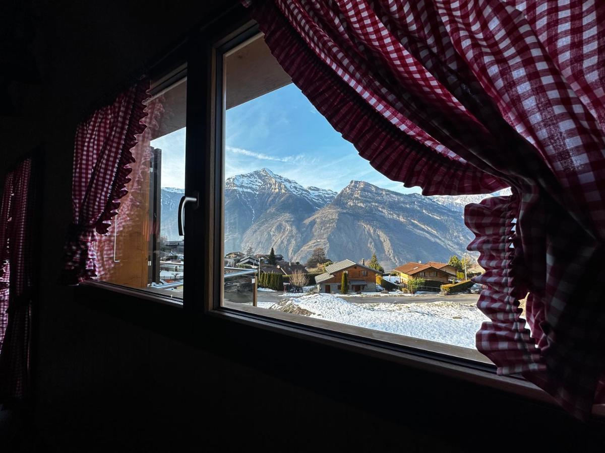 Chambres D'Hotes Les Louettes A Sapinhaut Canton Du Valais Saxon Εξωτερικό φωτογραφία