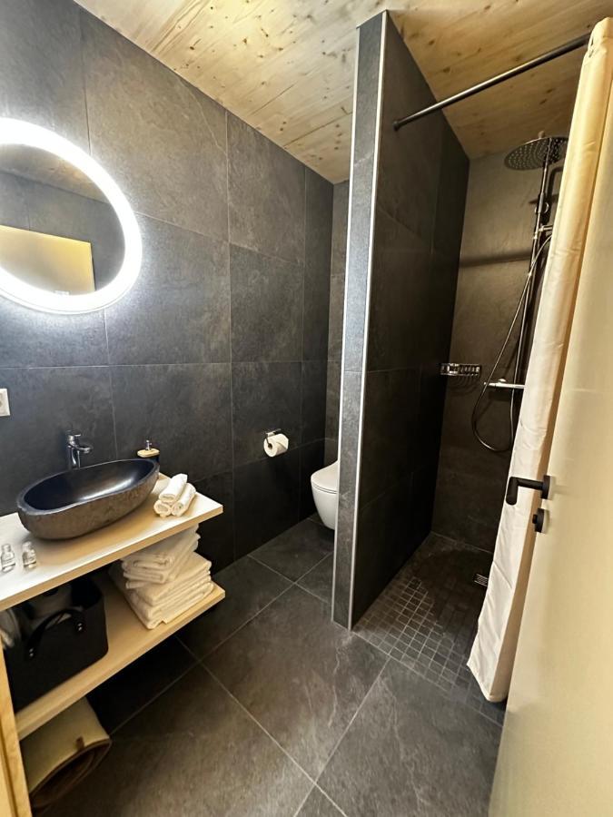 Chambres D'Hotes Les Louettes A Sapinhaut Canton Du Valais Saxon Εξωτερικό φωτογραφία